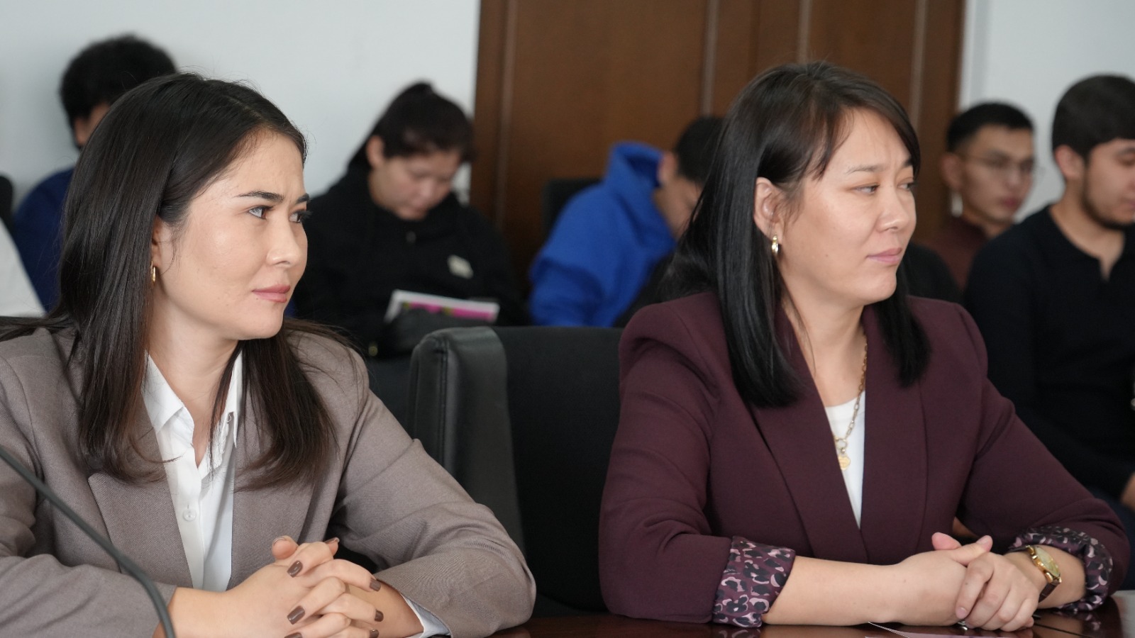 11 ноября 2025 года в Университете Кунаева прошёл международный круглый стол на тему «Идеология закона и порядка в цифровую эпоху