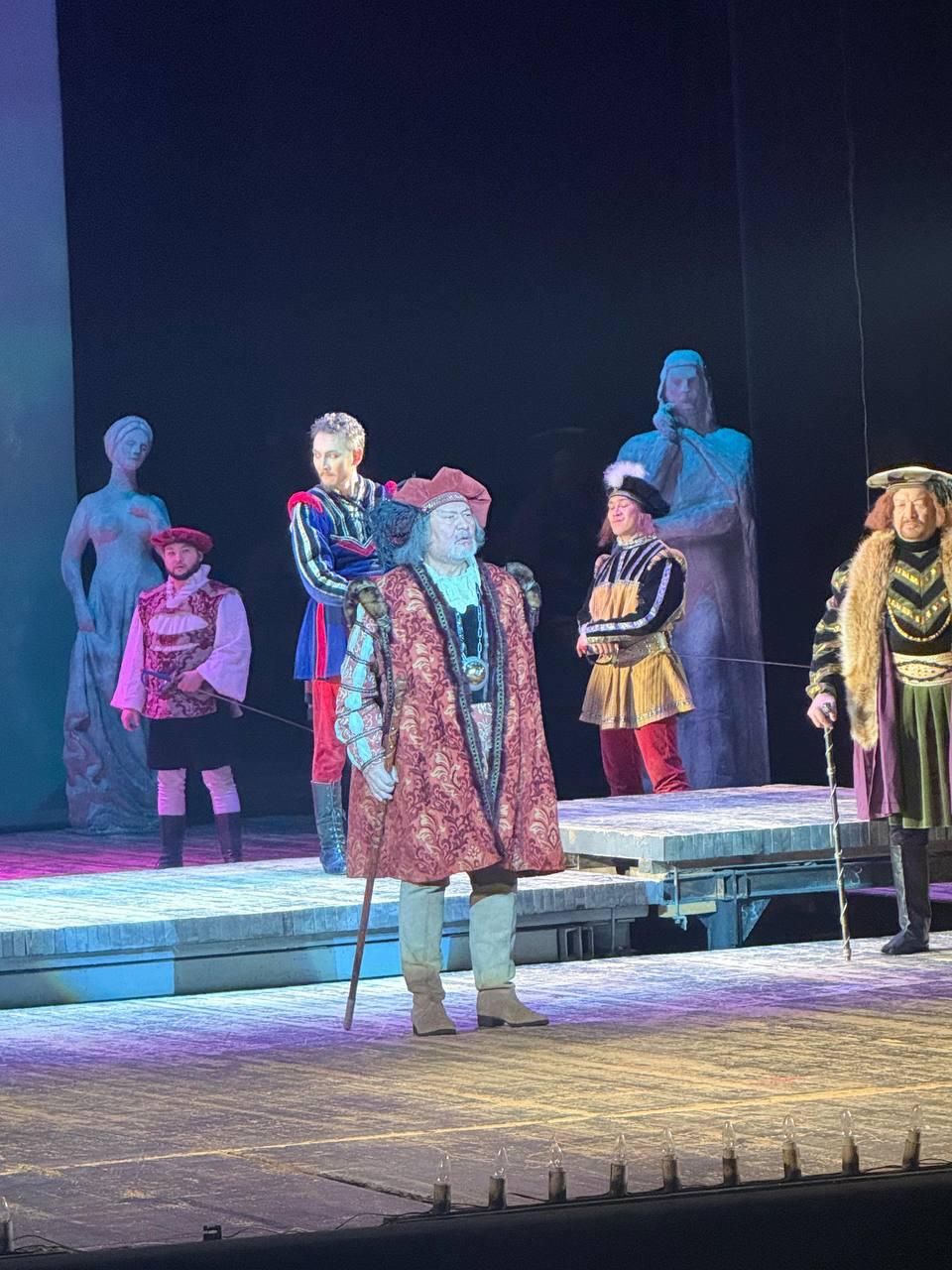 Студенты Университета Кунаева посмотрели трагедию Уильяма Шекспира «Ромео и Джульетта».