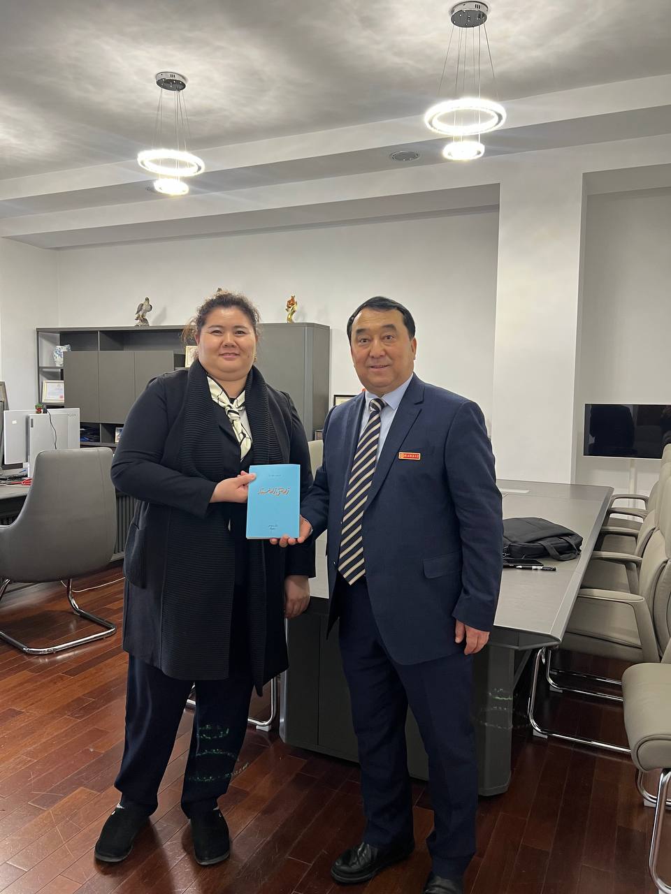 С 23 по 27 февраля в Университет Кунаева с визитом находился доктор юридических наук Шэньси Сауыт Ракымжан