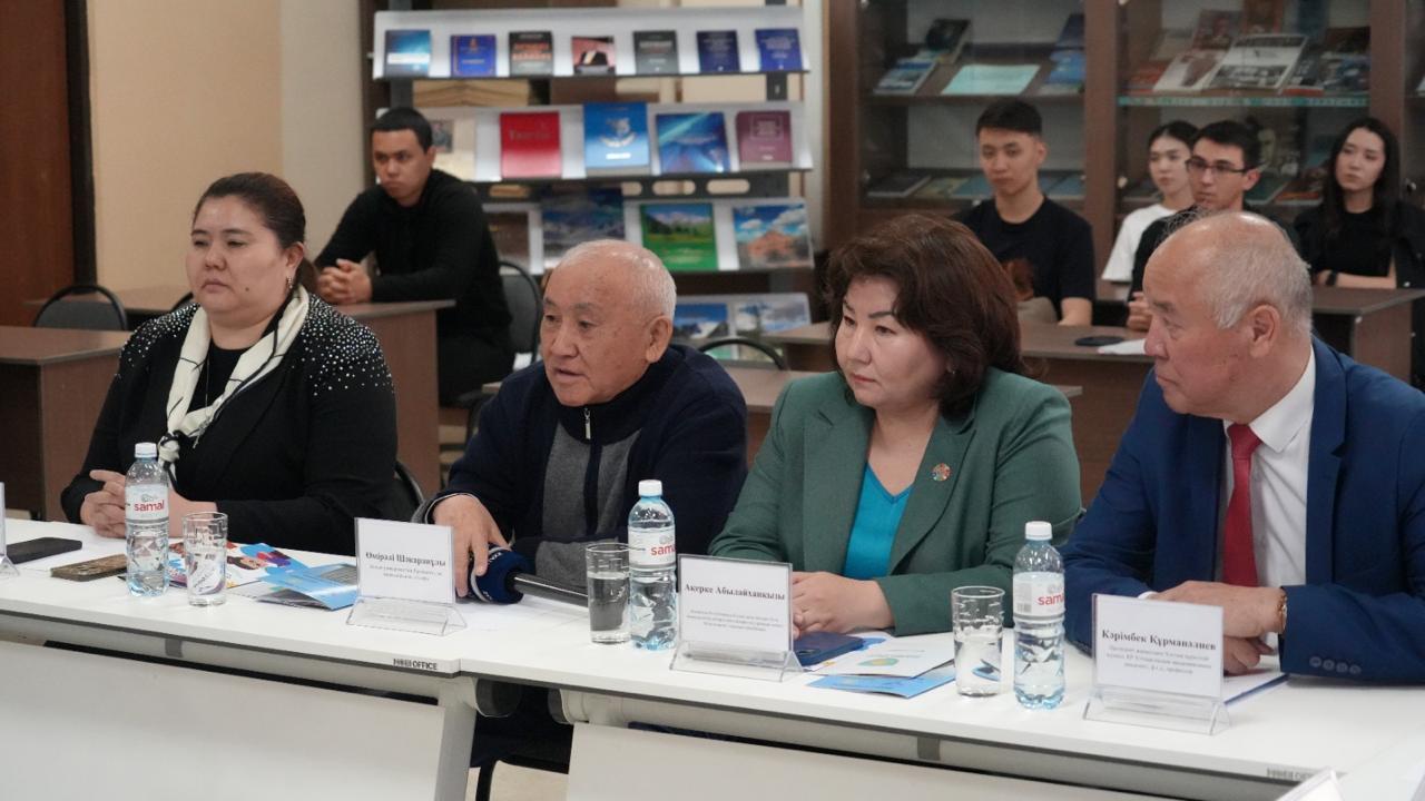 Торжественное открытие выставки «Уголок обмена книгами»