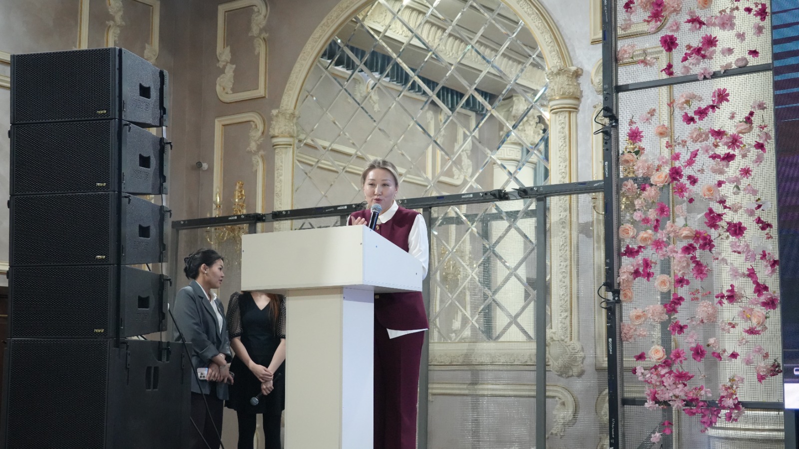 Трудоустройство выпускников: тенденции и перспективы.